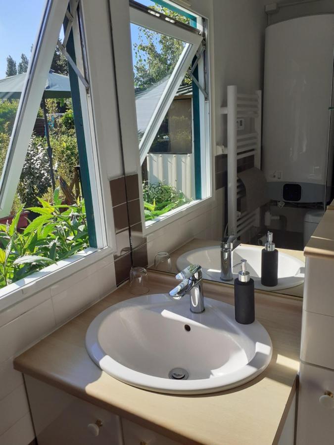 Petite Maison Chalet A 100 M De La Petite Mer De Gavres Riantec Exteriör bild